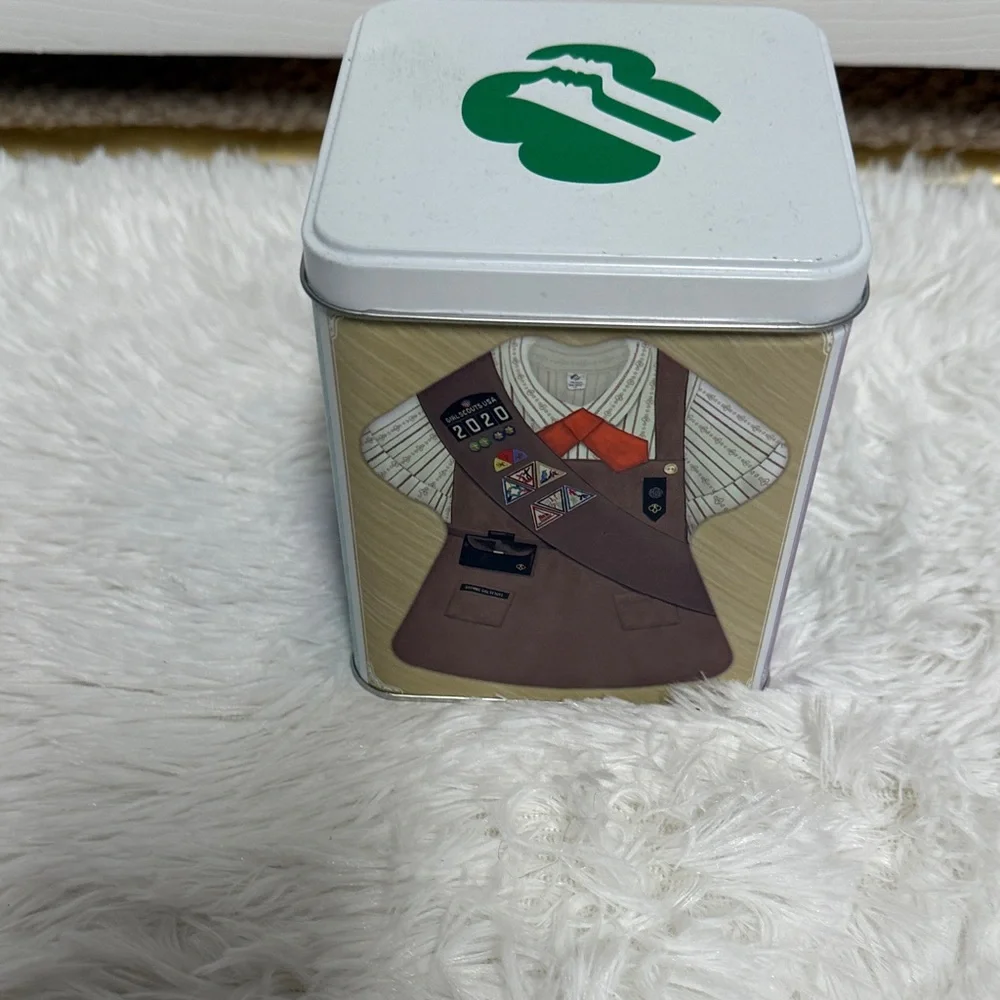 Girl Scouts Brown Storage Tin